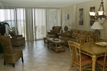Shoreline Towers Condo In Destin