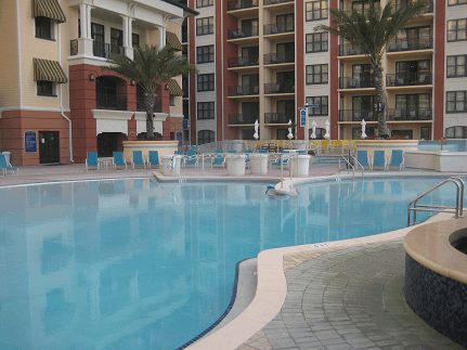 Emerald Grande at Harborwalk Village Pool
