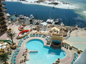 emerald grande condo rental