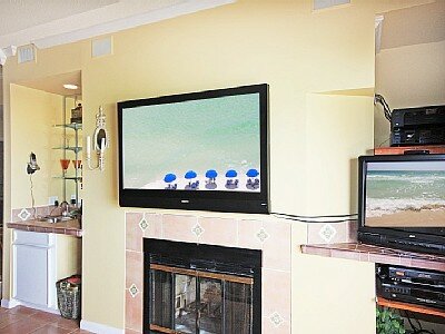 Topsl Beachfront Condo