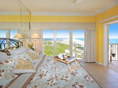 Topsl Beachfront Condo