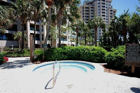 Westwinds Condo Sandestin Hot Tub Area